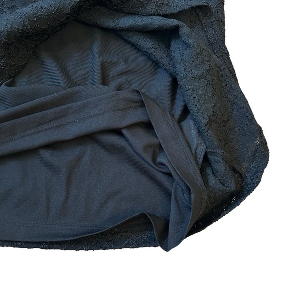 Black Lace Sleeveless Blouse Plus Size Lined 2X - Picture 5 of 8